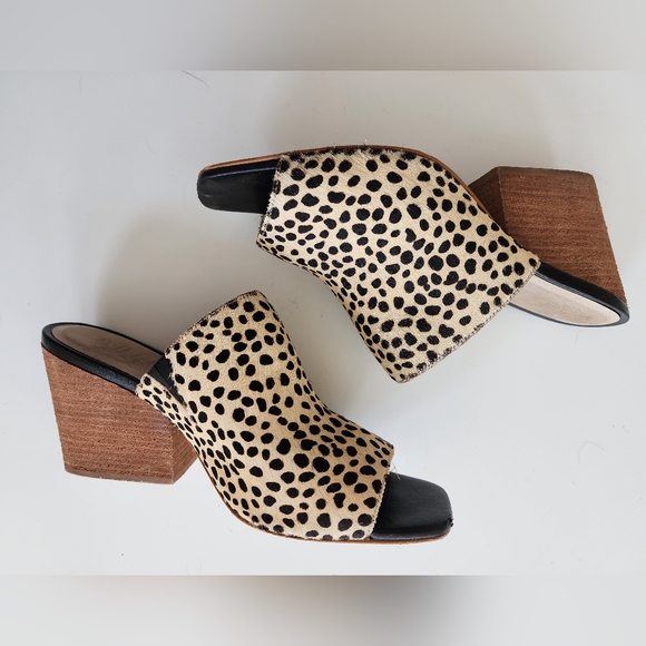 Able Clog Heels - Picture 3 of 3